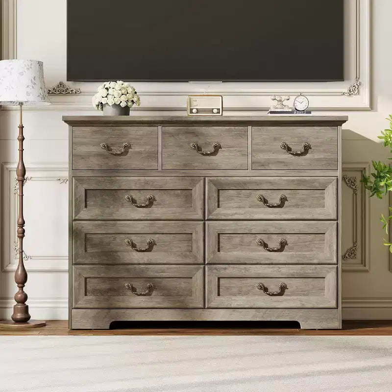 Commode de chambre à 9 tiroirs, commode vintage de 120 cm de large avec poignées métalliques et texture naturelle, commode en bois pour salon, couloir